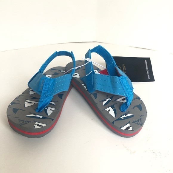 KRABOR Baby Boys Shark Flip Flops Sandals with Back Strap Size 5/6 - Picture 2 of 11